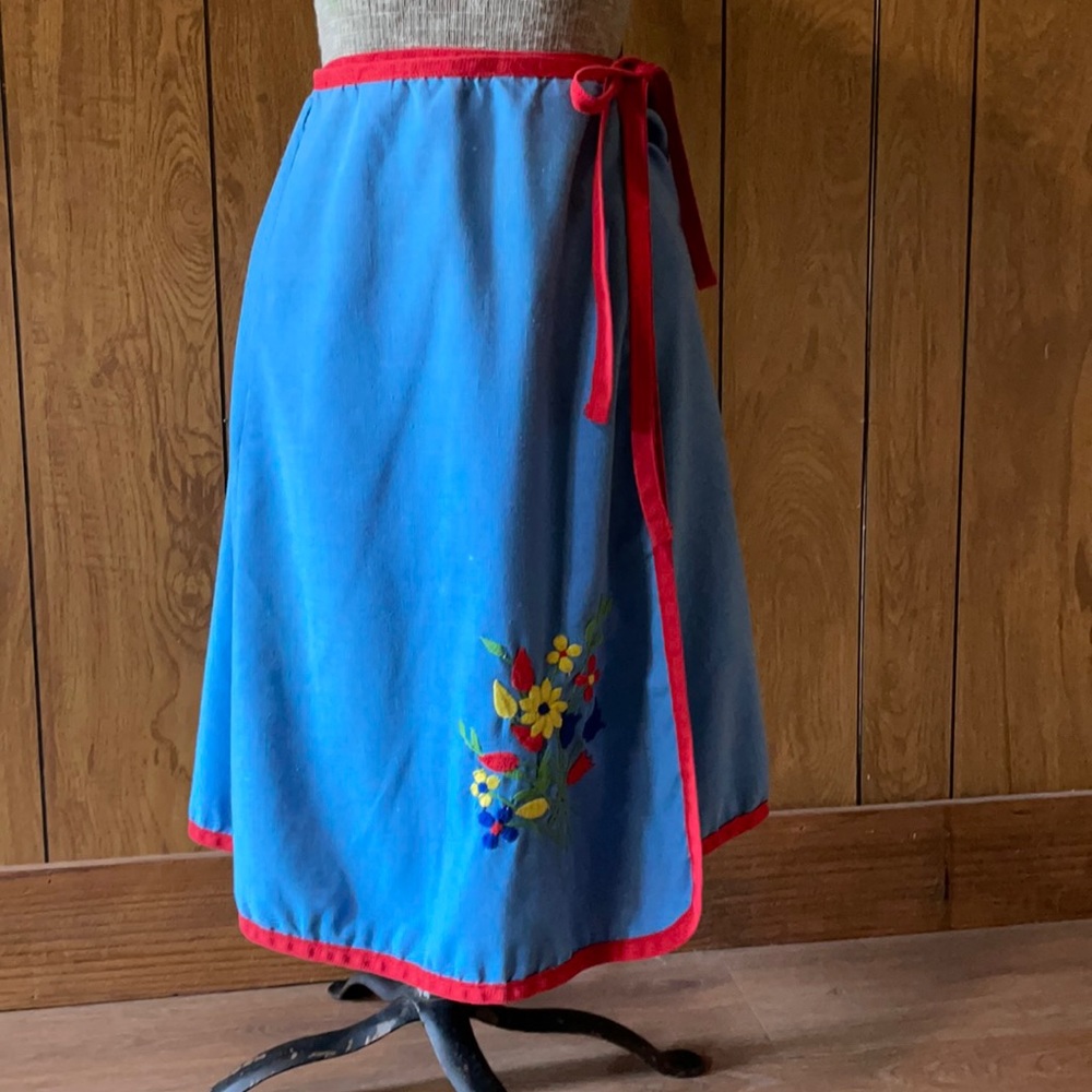 Vintage midi wrap skirt with embroidery
